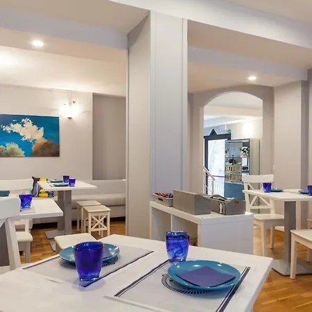 Отель L'approdo 3*