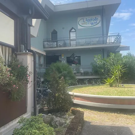L'approdo 3* Чезенатико