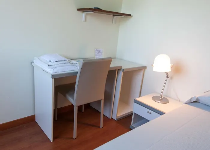 L'approdo 3* تْشيزيناتيكو