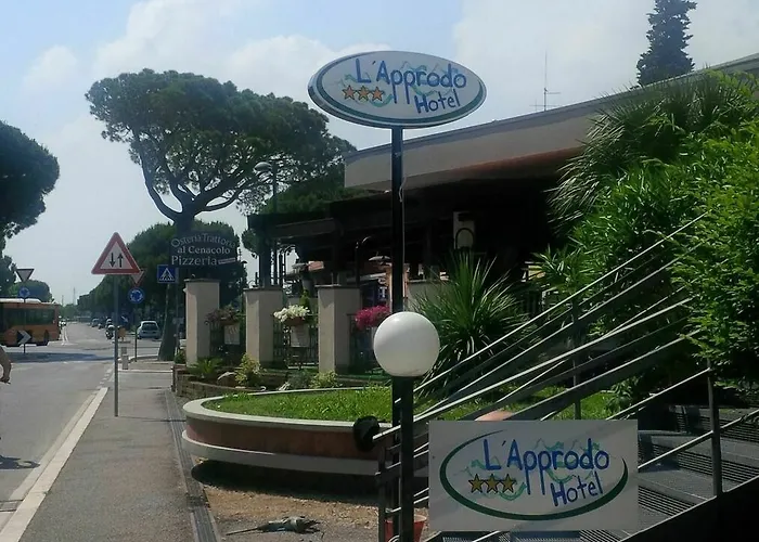 L'approdo 3* تْشيزيناتيكو